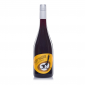 Червен купаж от Сира и Мерло от серията Picky Magpie на винарска изба Страцин